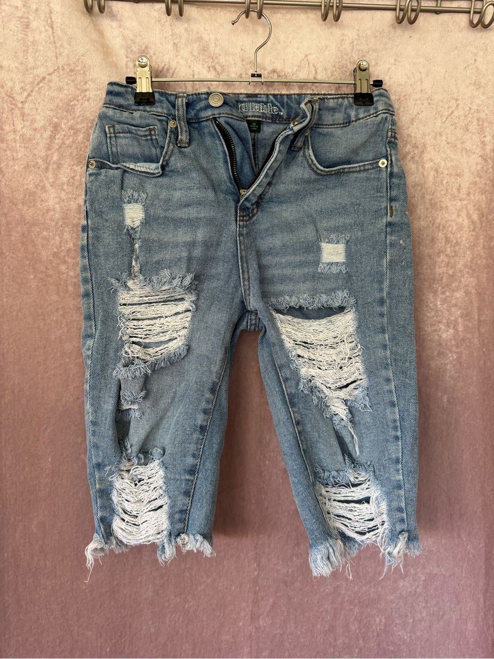 Wild Fable Distressed High Rise Bermuda Jean Shorts Light Wash Raw Hem Size 00